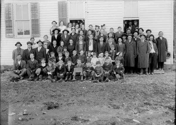 Antioch School and Community 1915-1916
